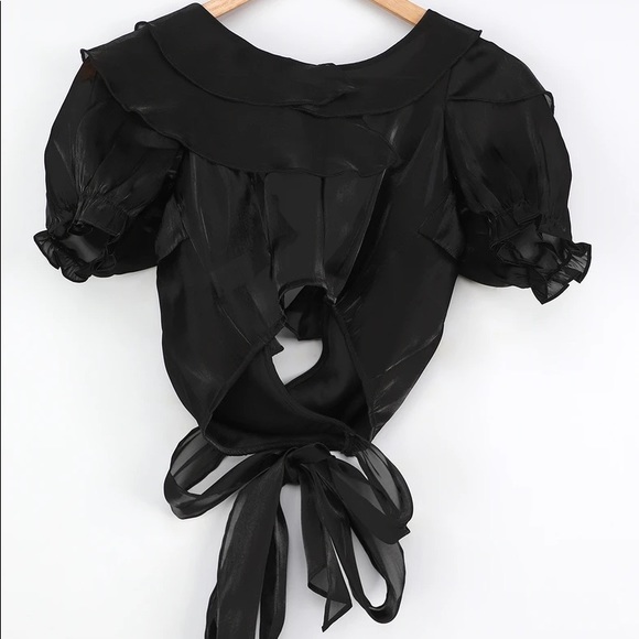 Lulu’s Black Puff Sleeve Cropped Wrap Top - Picture 6 of 7